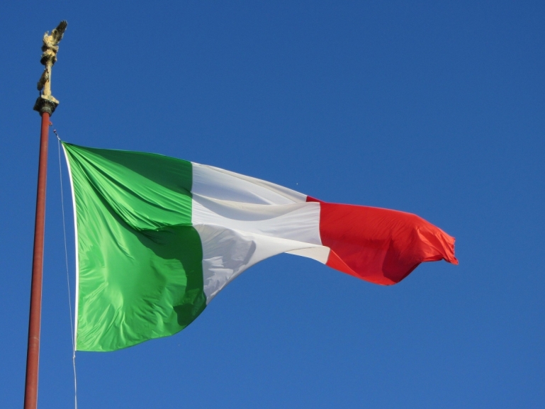 DE LUCA: "SI APRE UNA NUOVA FASE. FAR CRESCERE I VALORI DI UNITÀ E SOLIDARIETÀ NAZIONALE"