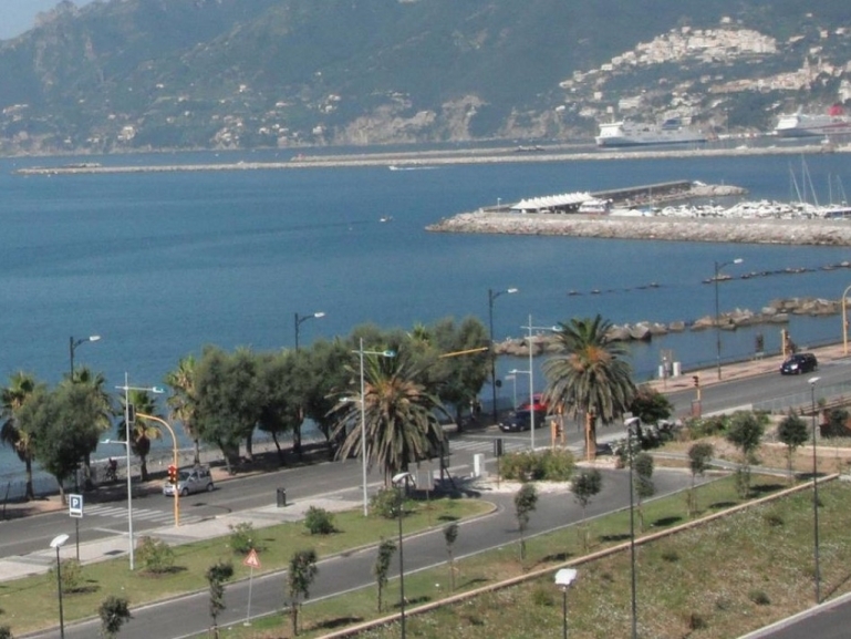 Comune Salerno: istituzione elenco operatori economici per forniture di beni, lavori e servizi