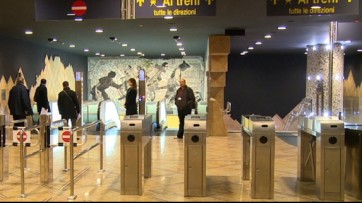 Metropolitana di Napoli, Caldoro: "Chiuso l'anello della Linea 1"